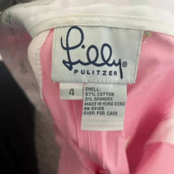 Lilly Pulitzer vintage Pink Women's golf Shorts with Embroidered gold design - Picture 3 of 6